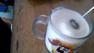 Aerolatte Review Frothing Cold Milk In Under 1 Minute [upl. by Oitaroh201]